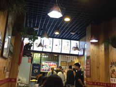 -愉肴麻辣香锅(中山路店)
