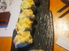 焦糖鲜虾牛油果寿司-天正河鲀·河豚亭(大连店)