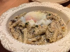 -玛格萝妮比萨屋(四平店)