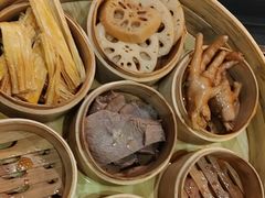 -卤校长老火锅(杨家坪直营店)