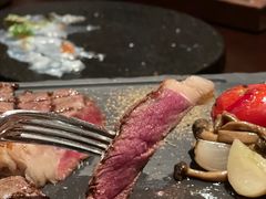 -恰餐厅及酒吧 CHAR Bar & Grill (北京丽都皇冠假日店)