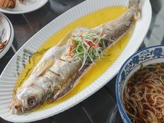 -七的湖·晚芳亭·阳澄湖农家菜·大闸蟹(莲花岛店)