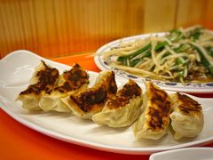 煎饺子-拉面莊夢語＆中华料理八椿