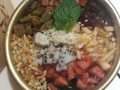 -贤合庄卤味火锅(安吉万达店)