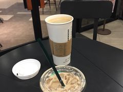 -星巴克(上海虹桥新天地二店)