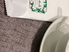 -香港百合居(LCM置汇旭辉广场店)