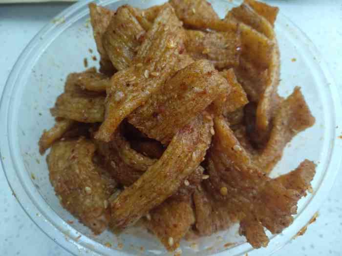 朋友中了霸王餐带我来吃啦~虽然明知不健康但依旧抵挡不了辣条的诱惑