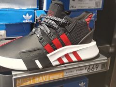 -NIKE上海青浦优选体验店