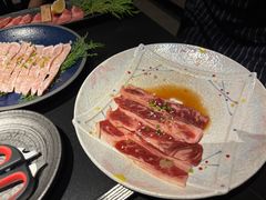 -山川小町·极番烧肉(新地假日广场店)