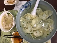 虾仁大馄饨-五芳齋(云南南路店)