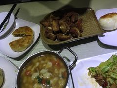 -圣河湾虾饺美食(站前店)