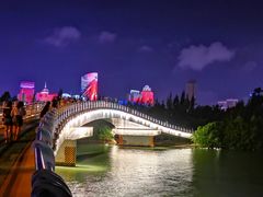 -万绿园