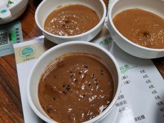 黑芝麻蘸料不辣-泽成冰煮羊(非·遗三分店)