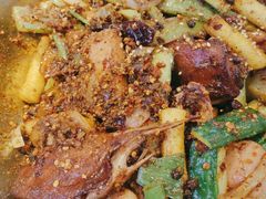 -嘎嘎鸭下巴·爆辣干锅(明教寺店)