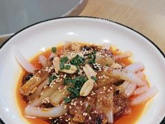 -渝信川菜 · 川味家常菜(财富购物中心店)