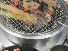 -啊美丽炭火烤肉(滑翔一店)