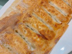 鲜虾鲜贝锅贴-大眼锅贴水饺(河东店)