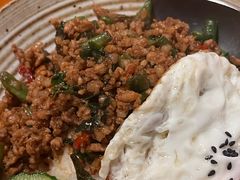 打抛猪肉饭-About Bistro關於·泰式家庭料理