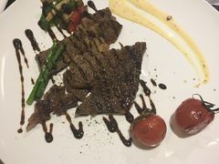 -HIHE Bistro·Oyster Bar(华熙live店)