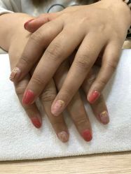 -进巍美甲美睫店