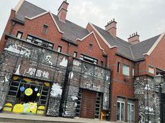 -钟书阁(松江泰晤士小镇店)