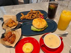 -必胜客餐厅(昆百大泰业城店)