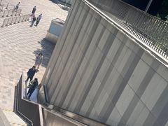 -东方体育中心(地铁站)