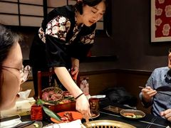 -山川小町·极番烧肉(新地假日广场店)
