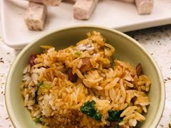 腊味煲仔饭-椰子营·椰子鸡火锅(万象里店)