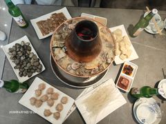 -鑫渔港海鲜本地菜·山海关浑锅(东戴河店)