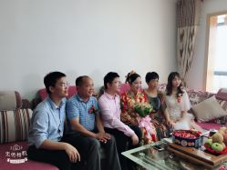 -雪莉美妆婚纱馆