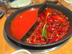 番茄麻辣鸳鸯锅-三个四川人火锅(华联商厦店)