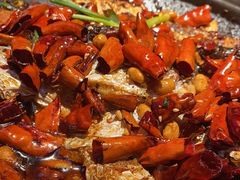 香辣烤鱼-鸣记脆皮烤鱼·海鲜烤鱼(三八广场店)
