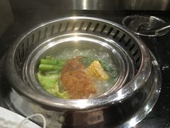 -钱小主·自助回旋烤肉火锅餐厅(东方新天地店)