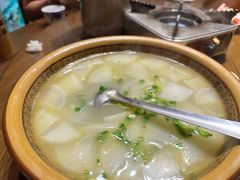 -富正毅三下锅·湘西韵味(天门山索道店)