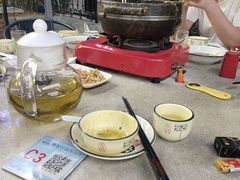 -墨脱石锅椰子鸡•海鲜糟粕醋(榆亚路店)