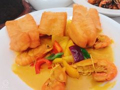 咖喱虾配油条-桂满陇·手作小笼包&江南叫花鸡(中山公园店)