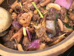 -胡须佬鸡煲四季火锅店(石厦西村直营店)