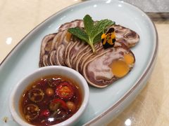猪耳朵蛋黄-熙春园餐厅