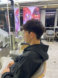 -藤野造型烫发染发