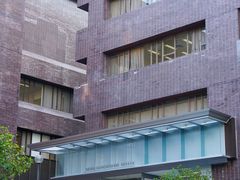 -香港大学