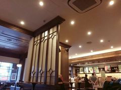 -星巴克(武汉欧利新天地店)