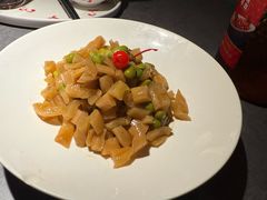 -吴越荣记苏州菜·松鼠桂鱼100%活鱼现做(斜塘老街店)
