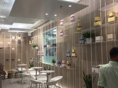 -奈雪的茶(市百一店)