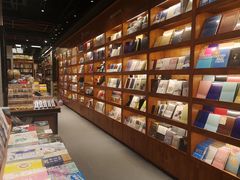 面包甜点陈列柜-西西弗书店·矢量咖啡(新光天地店)
