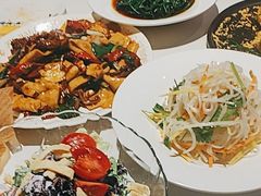 -小河公主秘制烤羊腿(小绿谷店)