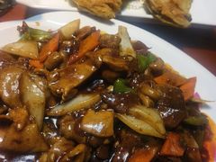 -老码头黑皮肘子锅包肉(赣水路店)