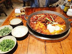 -四小区火锅·巷子里的重庆火锅(花照壁店)