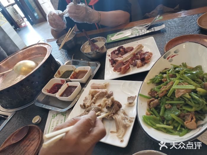 诺敏塔拉奶茶-布里亚特包子-手把肉(锦都会店)手把肉图片