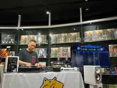 -浣熊唱片店(上海影城店)